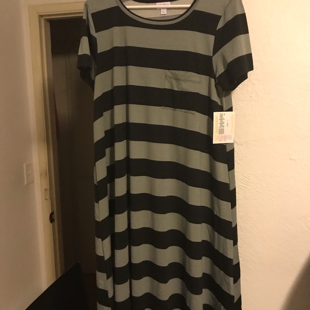 Lularoe Carly